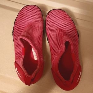 Nike swim shoes Toddler 13